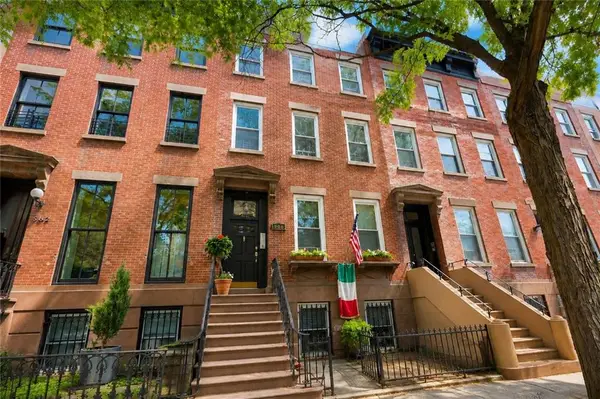 560 Henry Street, Brooklyn, NY 11231