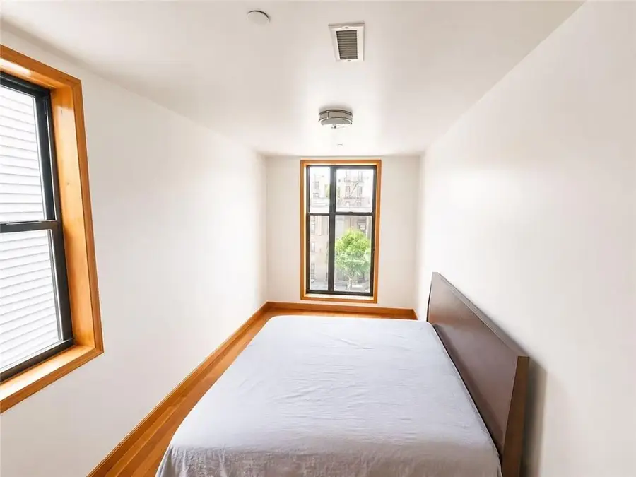 12-08 30th Drive #2A, Astoria, NY 11102 - #3