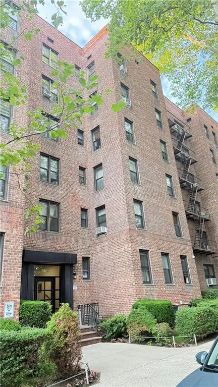 3655 Shore Parkway #2C, Brooklyn, NY 11235