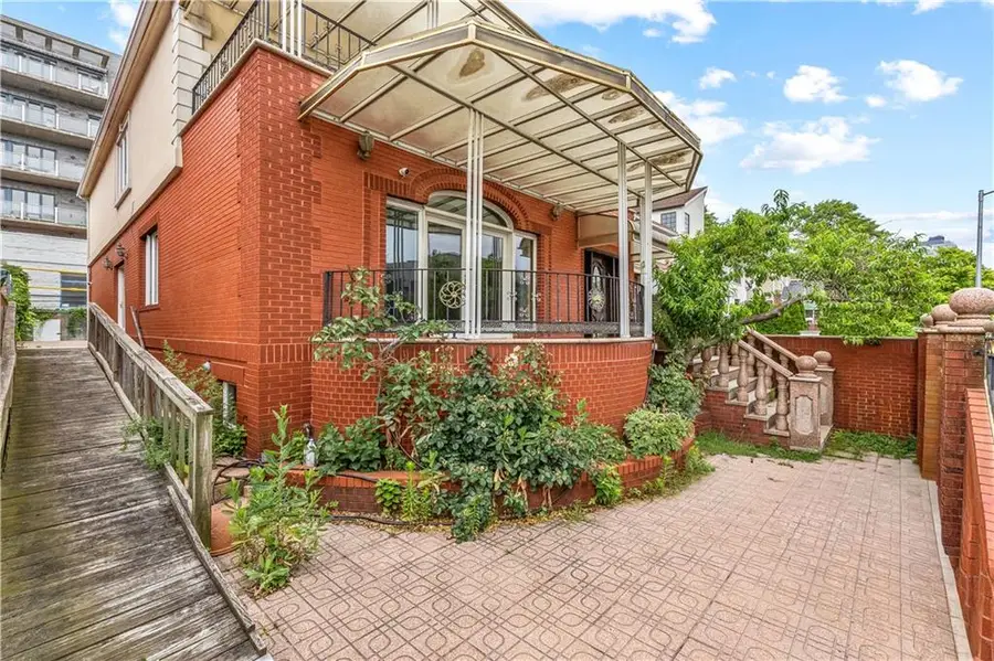 34 Amherst Street, Brooklyn, NY 11235 - #3