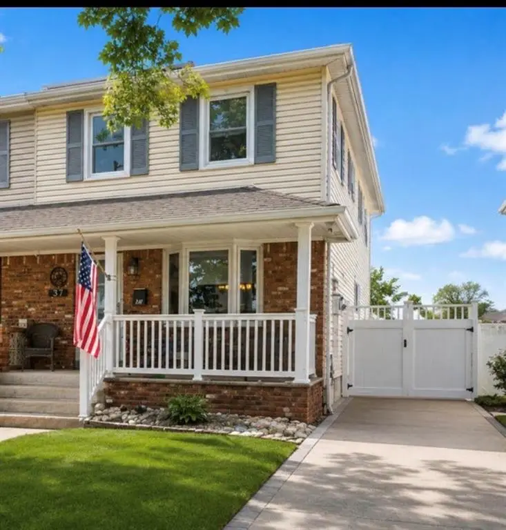 37 Middle Loop, Staten Island, NY 10308 - #1