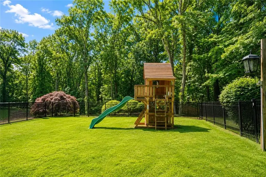 97 Buttonwood Drive, Huntington Station, NY 11746 - #3