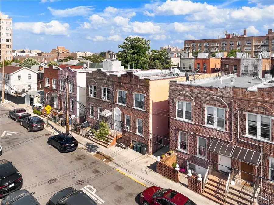 18 Brighton 4th Terrace, Brooklyn, NY 11235 - #3