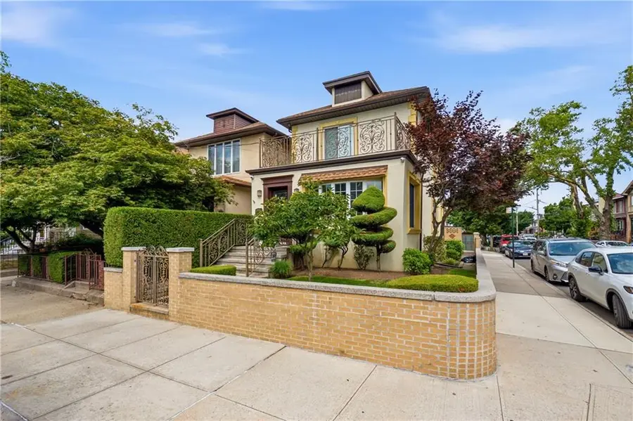 8102 10th Avenue, Brooklyn, NY 11228 - #2