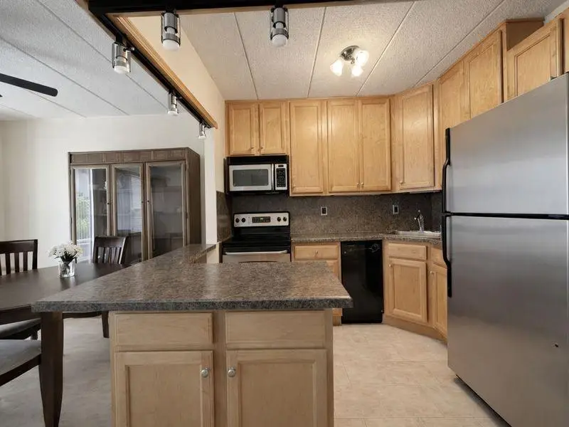 9981 Shore Road #13B, Brooklyn, NY 11209 - #2
