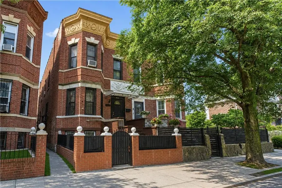 904 Avenue C, Brooklyn, NY 11218 - #2