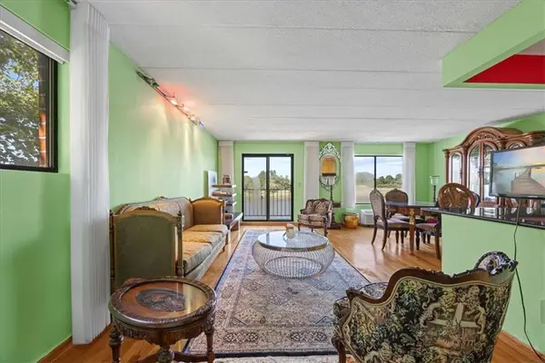 10849 Seaview Avenue #29C, Brooklyn, NY 11236