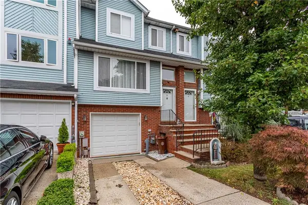 19 Pembrook Loop, Staten  Island, NY 10309