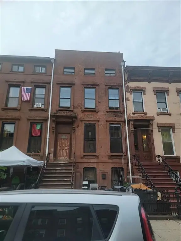 211 Van Buren Street, Brooklyn, NY 11221 - #1