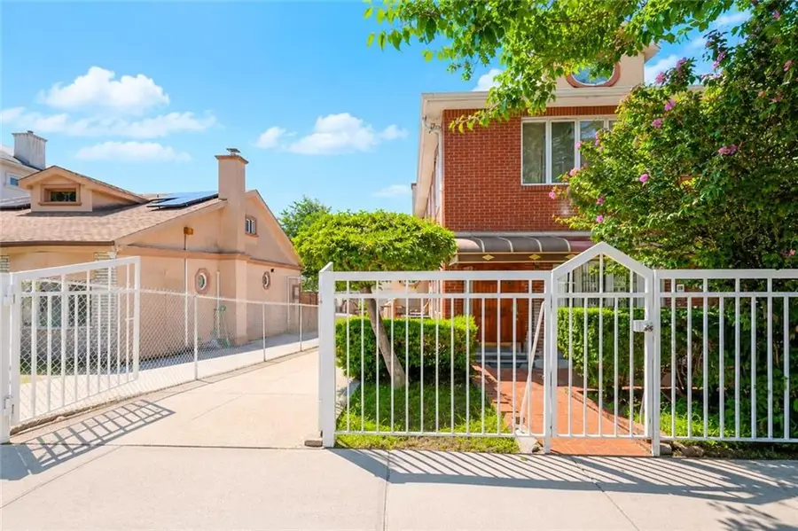 2538 East 29th Street, Brooklyn, NY 11235 - #3