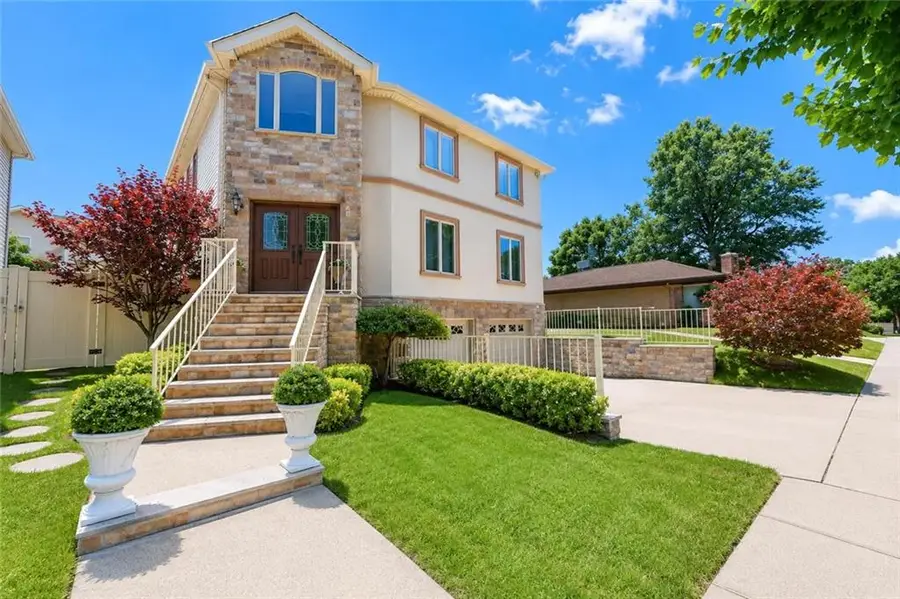 22 Cheshire Place, Staten Island, NY 10301 - #2