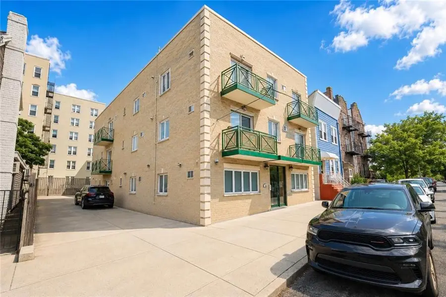 126 Gatling Place, Brooklyn, NY 11209 - #2
