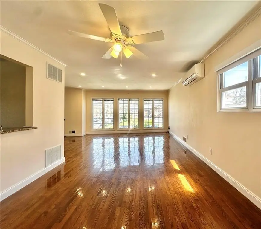 128 Queen Street, Staten Island, NY 10314 - #3