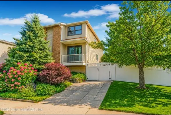 71 Walnut Avenue, Staten  Island, NY 10308
