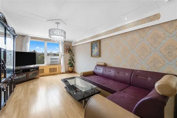 759 East 10th Street #5C, Brooklyn, NY 11230