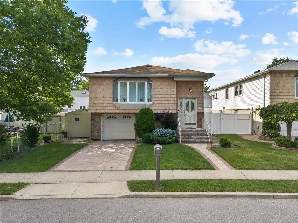 777 Lamont Avenue, Staten Island, NY 10312 - #1