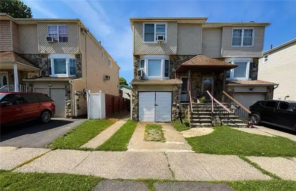8 Field Street, Staten  Island, NY 10314