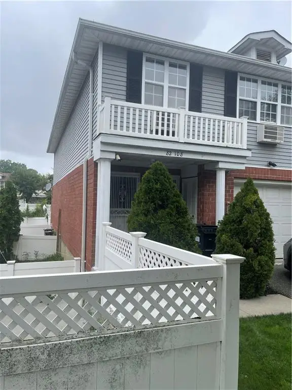 82-108 Country Pointe Circle, Queens, NY 11427 - #1