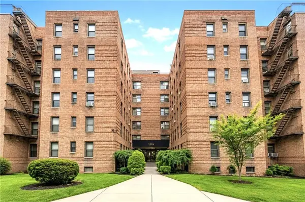 2229 Knapp Street #4F, Brooklyn, NY 11229