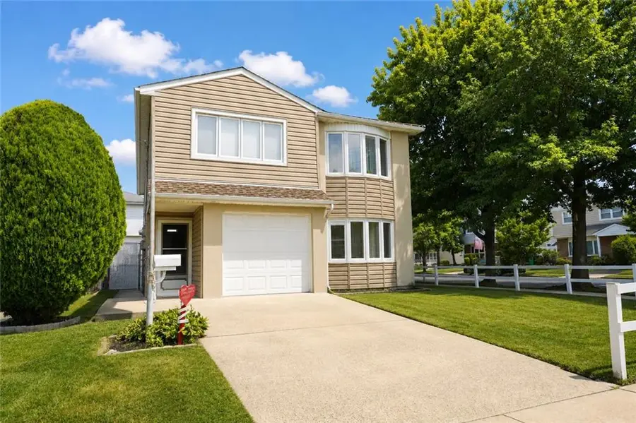 139 Lamoka Avenue, Staten Island, NY 10308 - #2