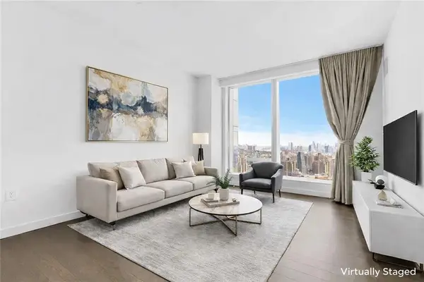 252 South Street #35E, New York, NY 10038