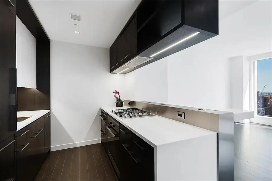 252 South Street #35E, New York, NY 10038 - #3