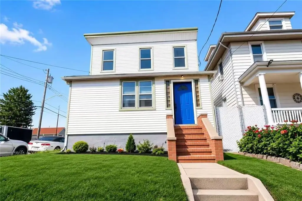 2011 Clove Road, Staten Island, NY 10304 - #1