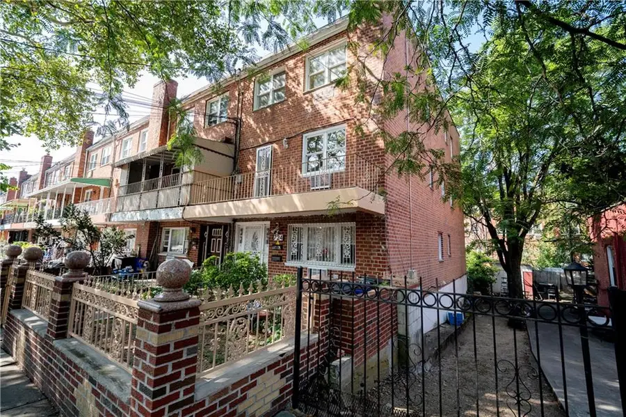724 East 82nd Street, Brooklyn, NY 11236 - #2
