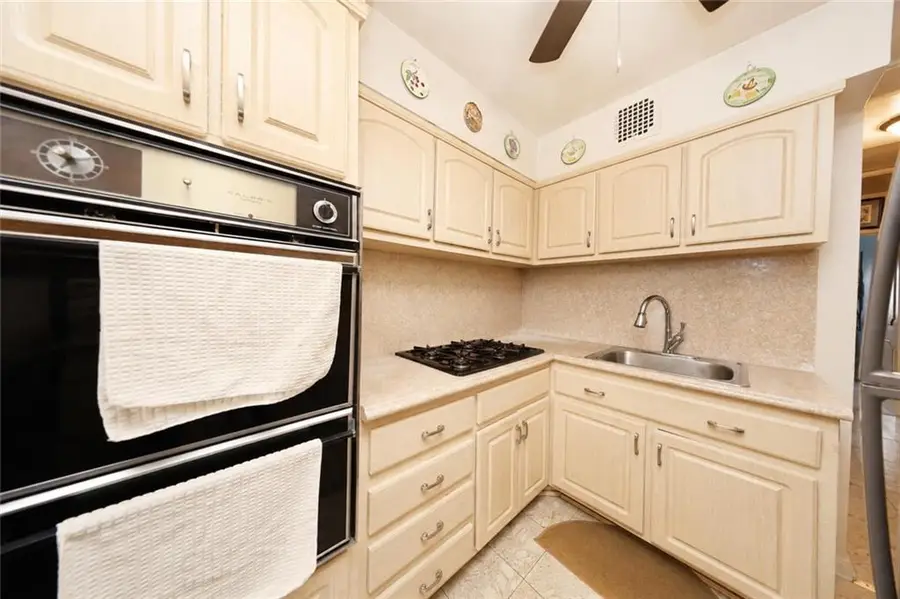 1438 East 100th Street, Brooklyn, NY 11236 - #2