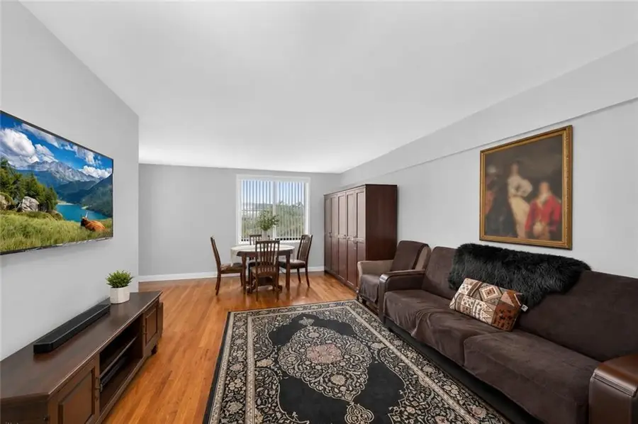 830 Howard Avenue #4H, Staten Island, NY 10301 - #3
