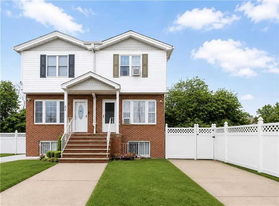 39 Gloria Court, Staten Island, NY 10302 - #3