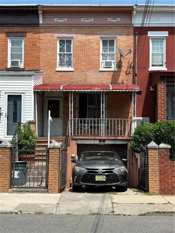 711 Vermont Street, Brooklyn, NY 11207