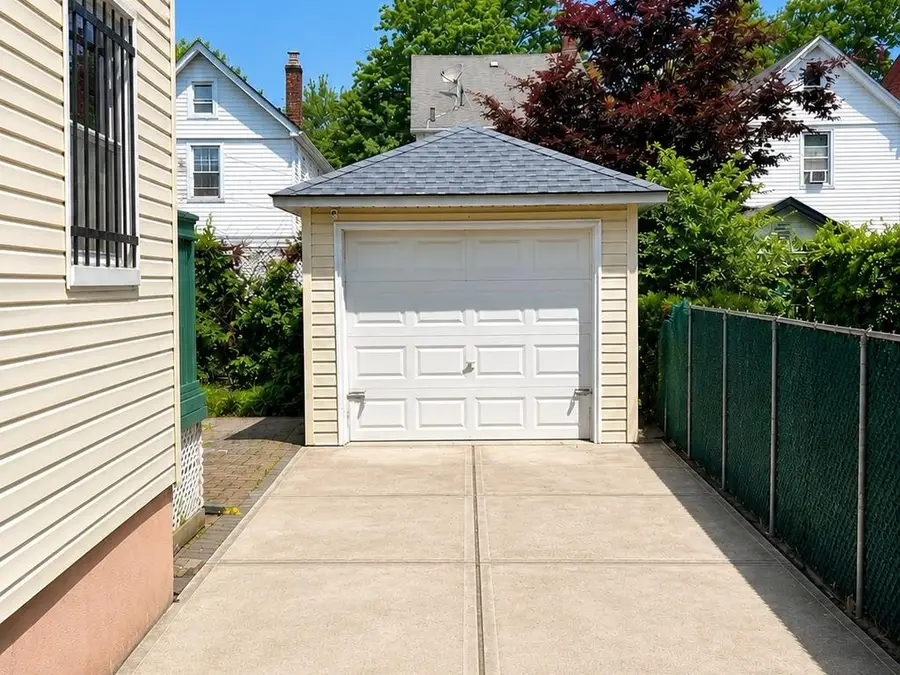 172-39 83rd Avenue, Jamaica, NY 11432 - #2