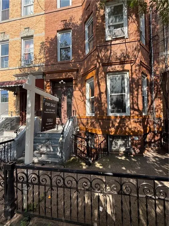 175 Chestnut Street, Brooklyn, NY 11208
