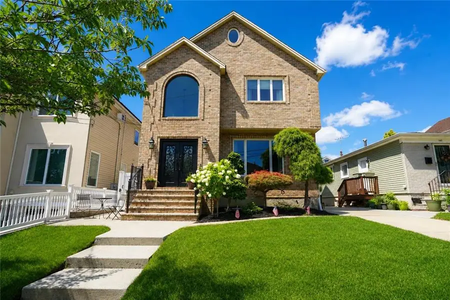 153 Downes Avenue, Staten Island, NY 10312 - #2