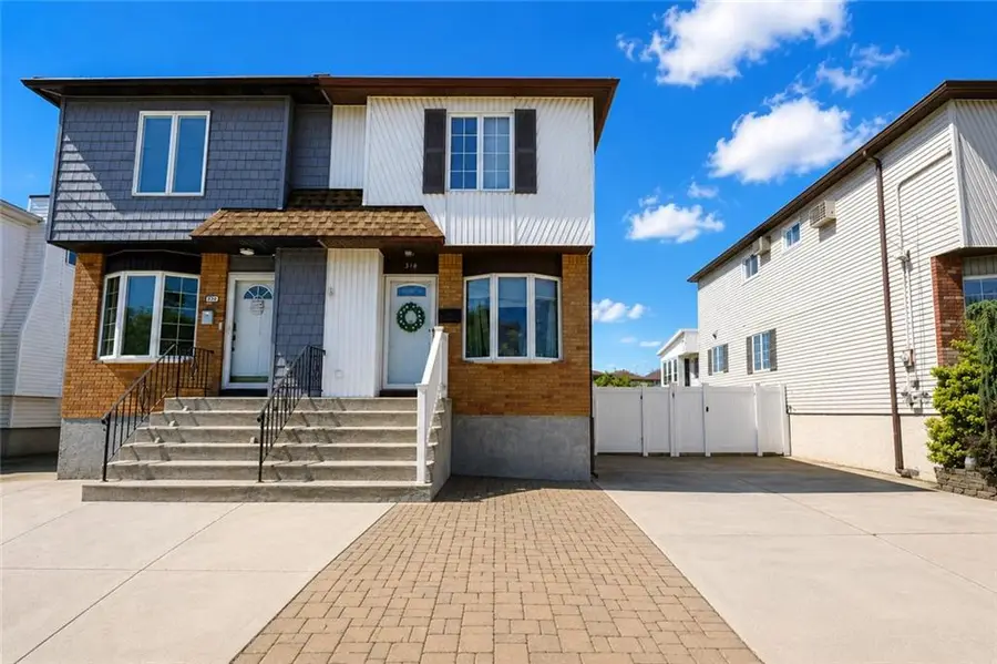 318 Seaver Avenue, Staten Island, NY 10305 - #2