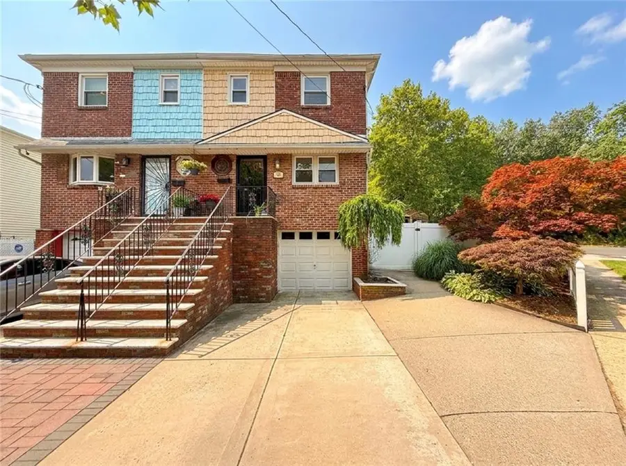 124 East Broadway Way, Staten Island, NY 10306 - #2
