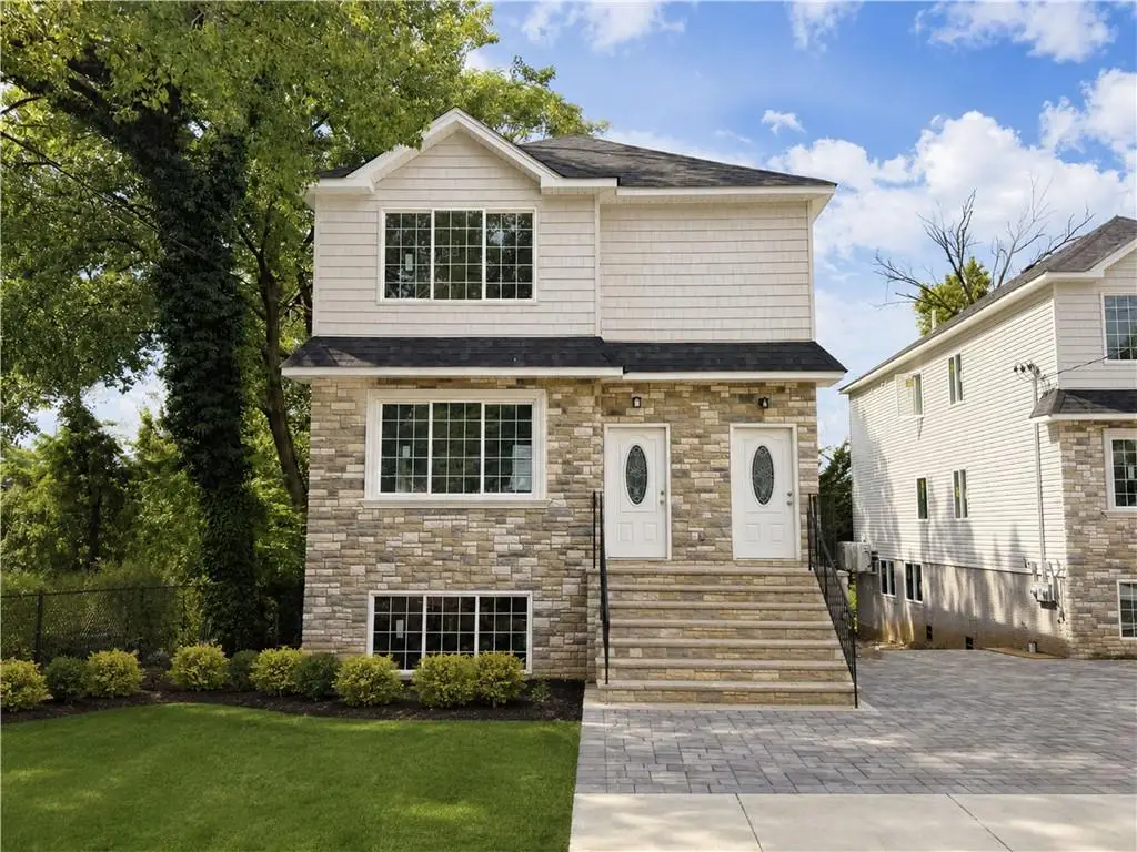 6903 Amboy Road, Staten Island, NY 10309 - #1