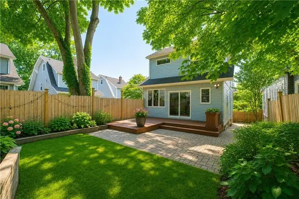 30 East Buchanan Street, Staten  Island, NY 10301