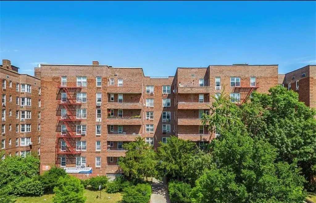 2727 Ocean Parkway #B30, Brooklyn, NY 11235 - #1