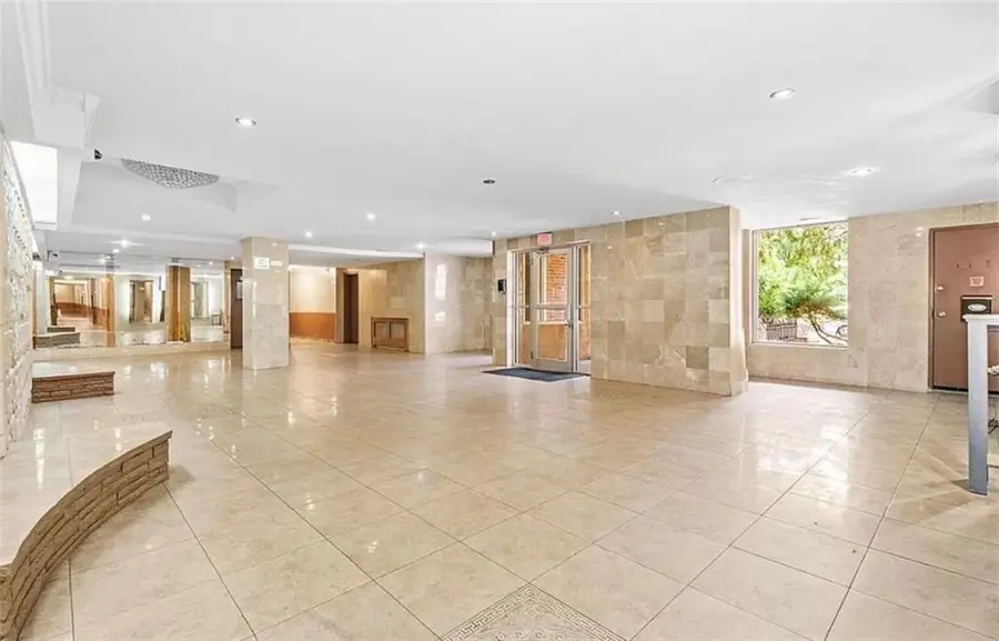 2727 Ocean Parkway #B30, Brooklyn, NY 11235 - #3
