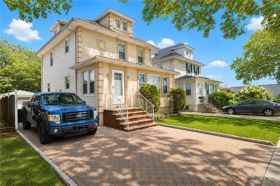 109 Coddington Avenue, Staten Island, NY 10306 - #2