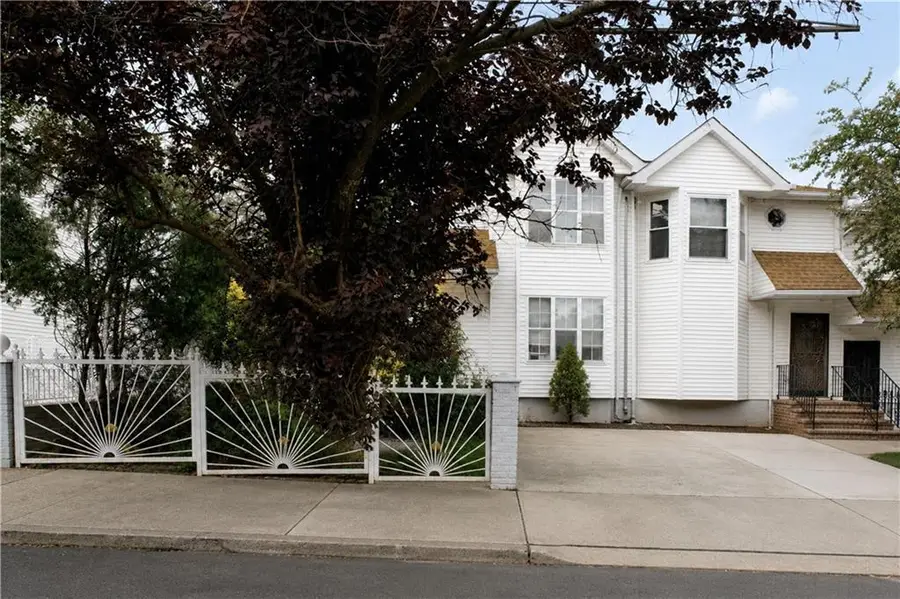 110 Pendleton Place, Staten Island, NY 10301 - #2