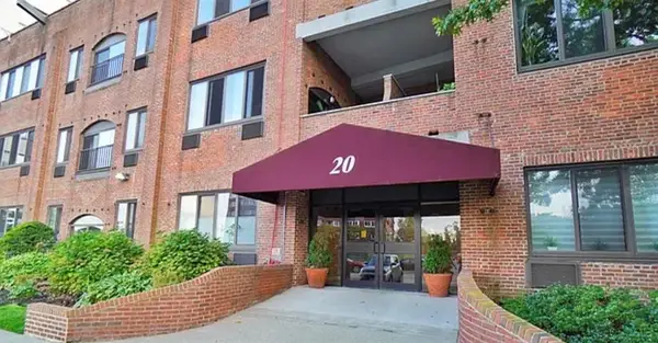20 Bay St Land #B3D, Staten  Island, NY 10301