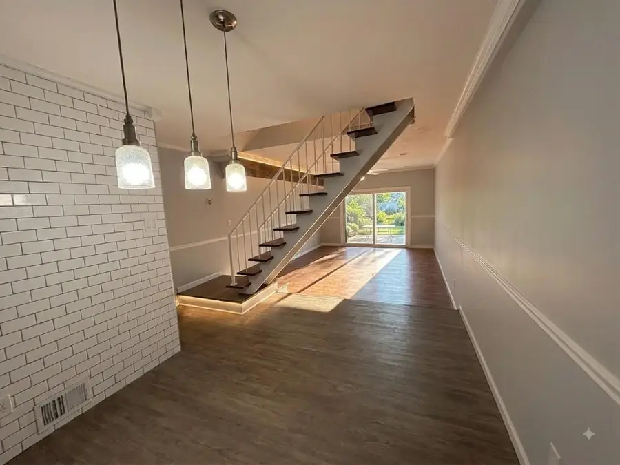 376 Rolling Hill Green #1, Staten Island, NY 10312 - #3