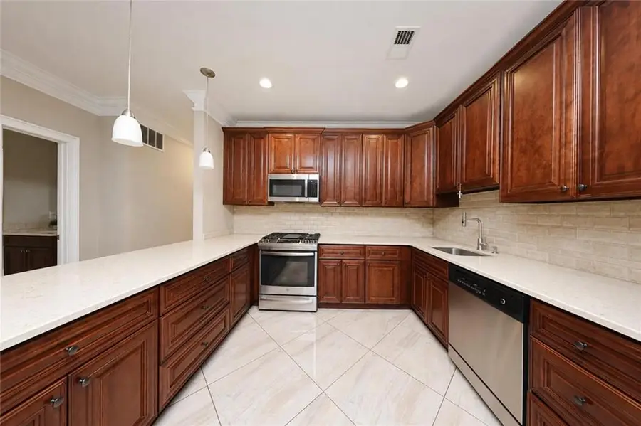 15 Wiltshire Lane, Staten Island, NY 10309 - #3