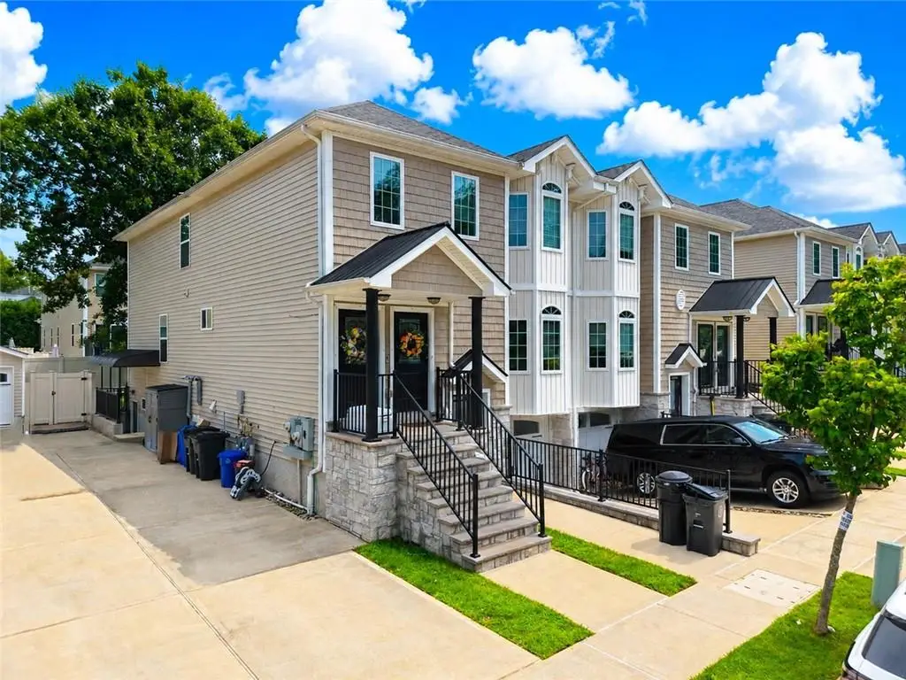 23 Wiltshire Lane, Staten Island, NY 10309 - #1