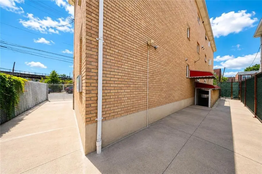 24 Bay 47th Street, Brooklyn, NY 11214 - #3
