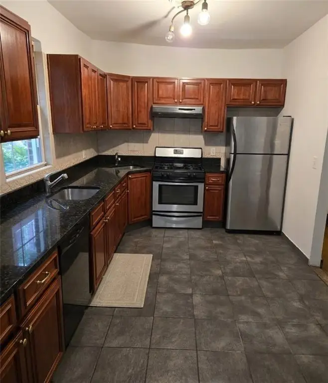4115 Manhattan Avenue, Brooklyn, NY 11224 - #3