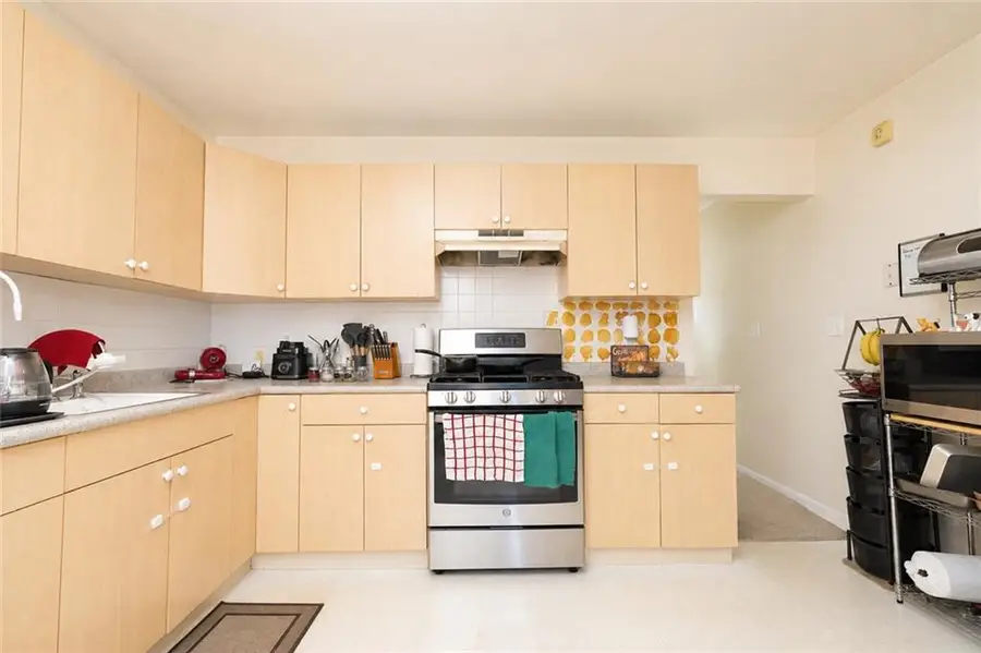 256 Skyline Drive, Staten Island, NY 10304 - #3